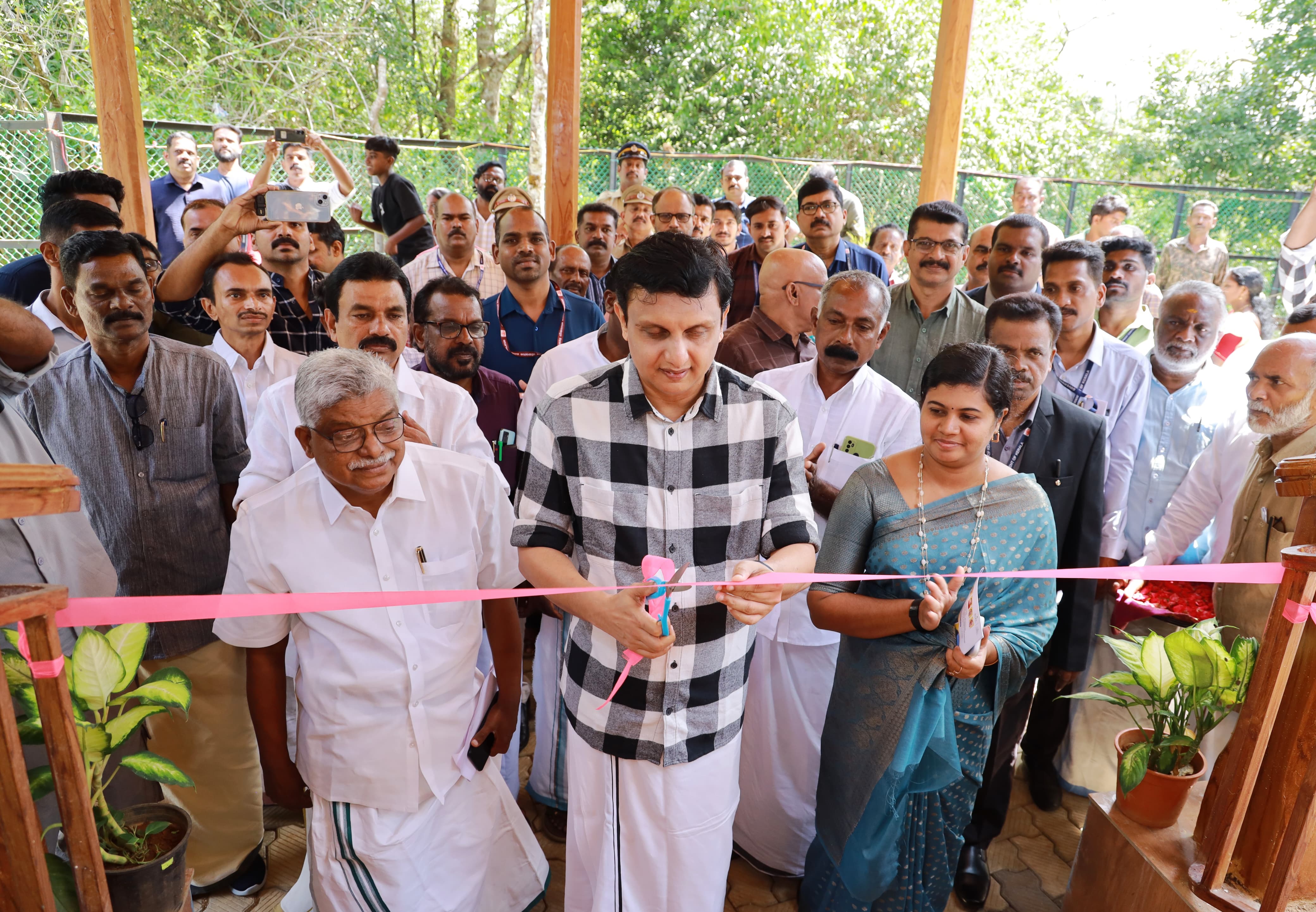 peerumed guest house 2